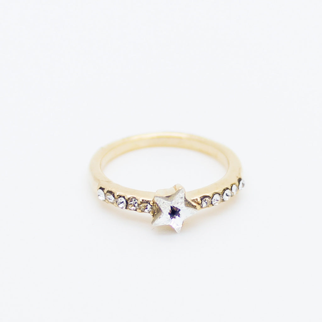 Star knuckle ring