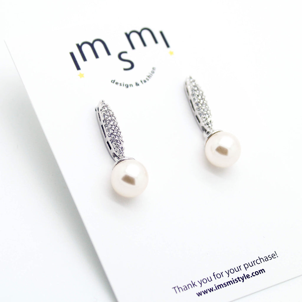 Pearl glam earrings