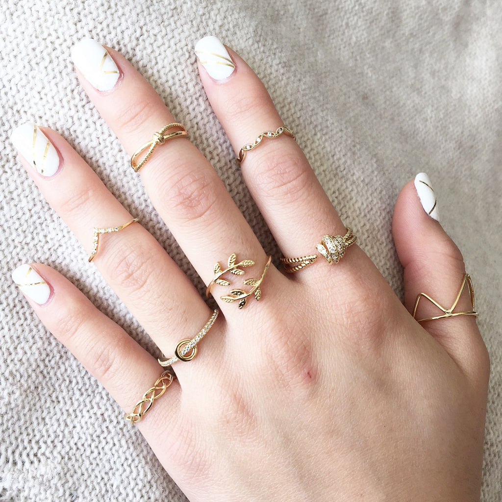 Woven knuckle, midi ring