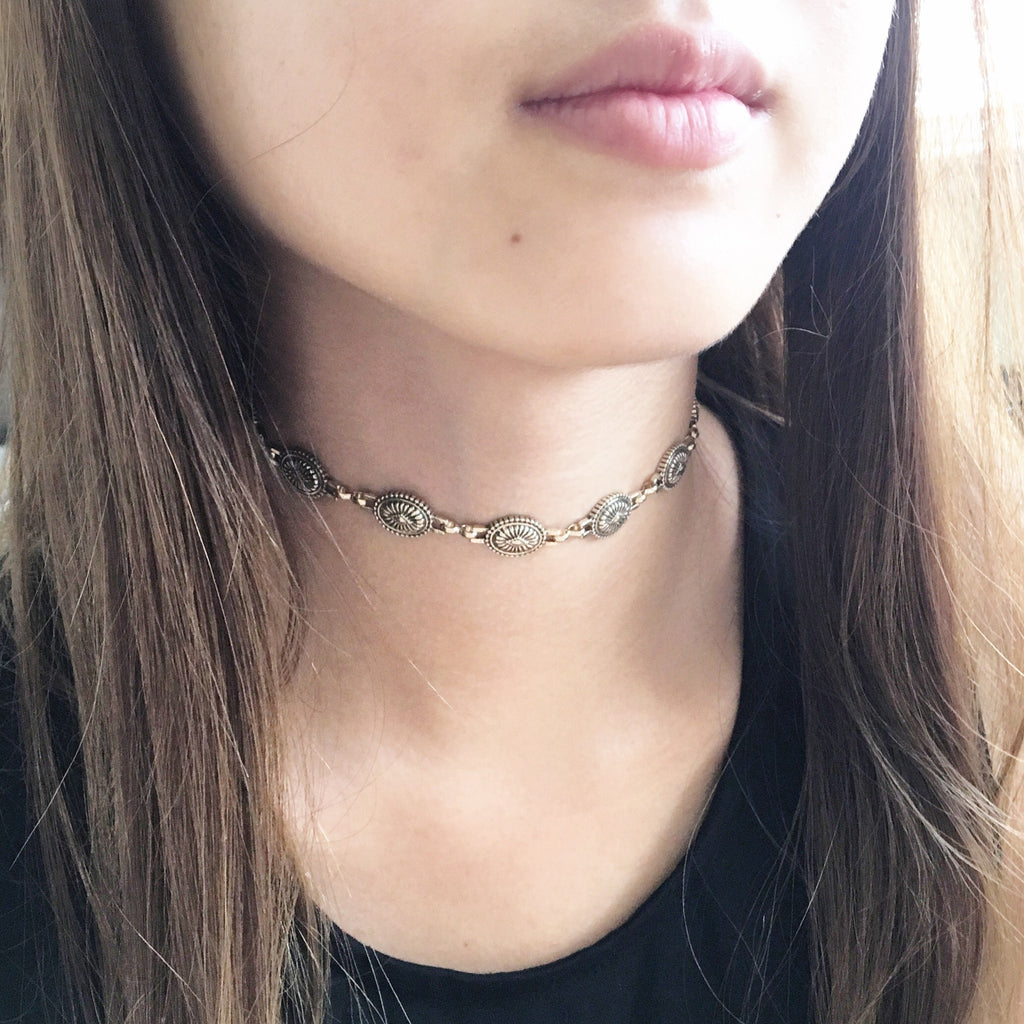 Vintage chain choker necklace