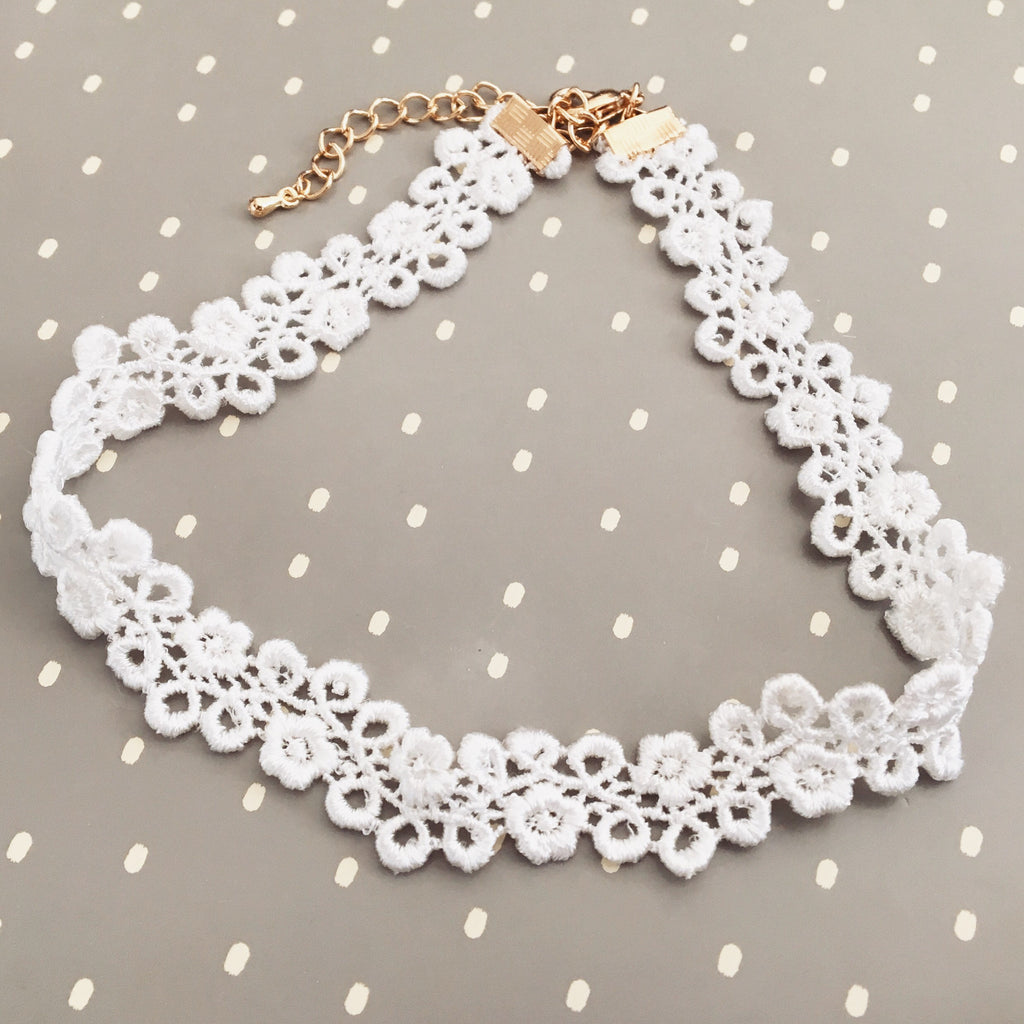 Lacey summer flower choker necklace