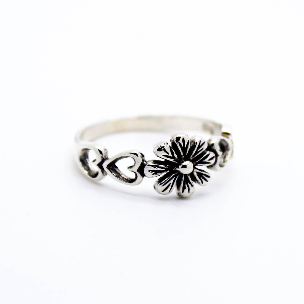 Daisy Heart sterling silver ring