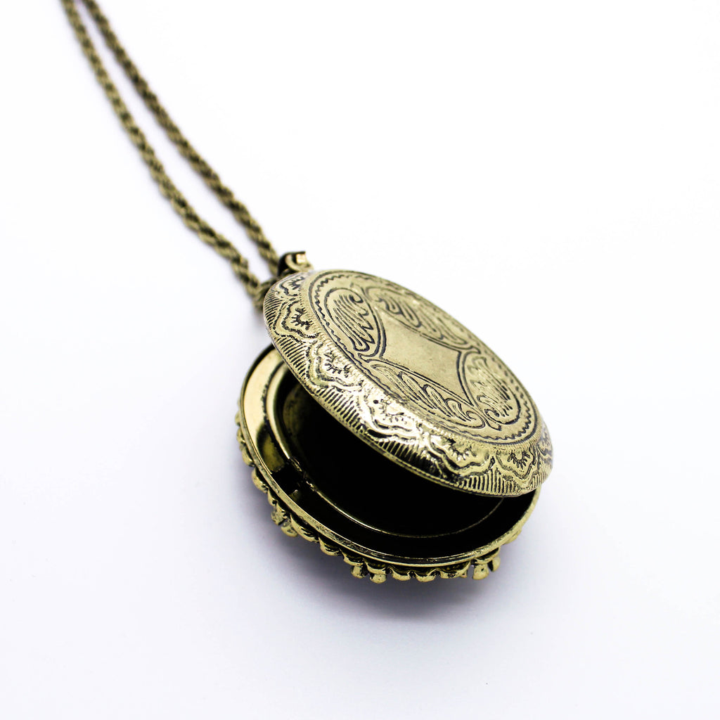 Flower locket long necklace