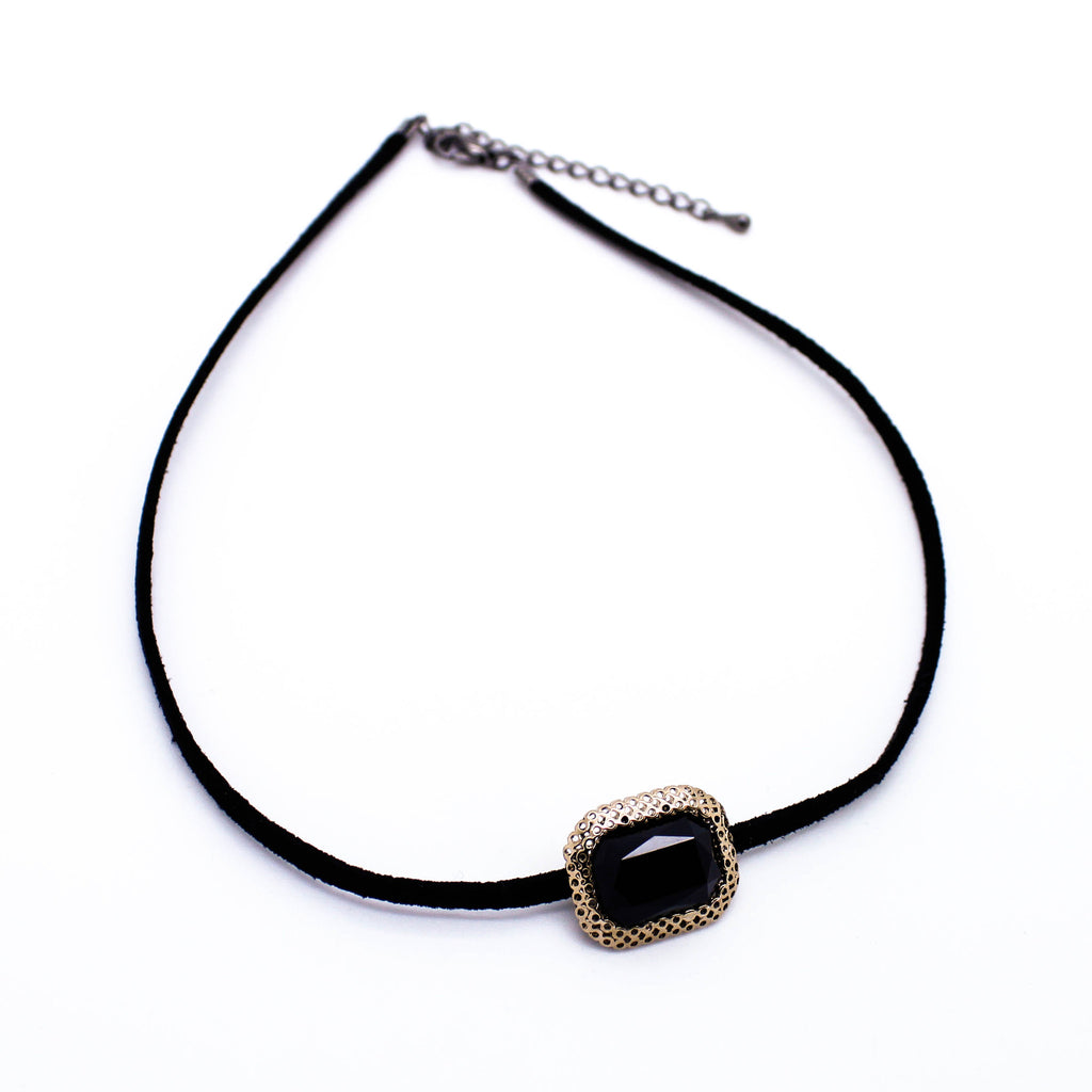 Jewel pendant choker necklace