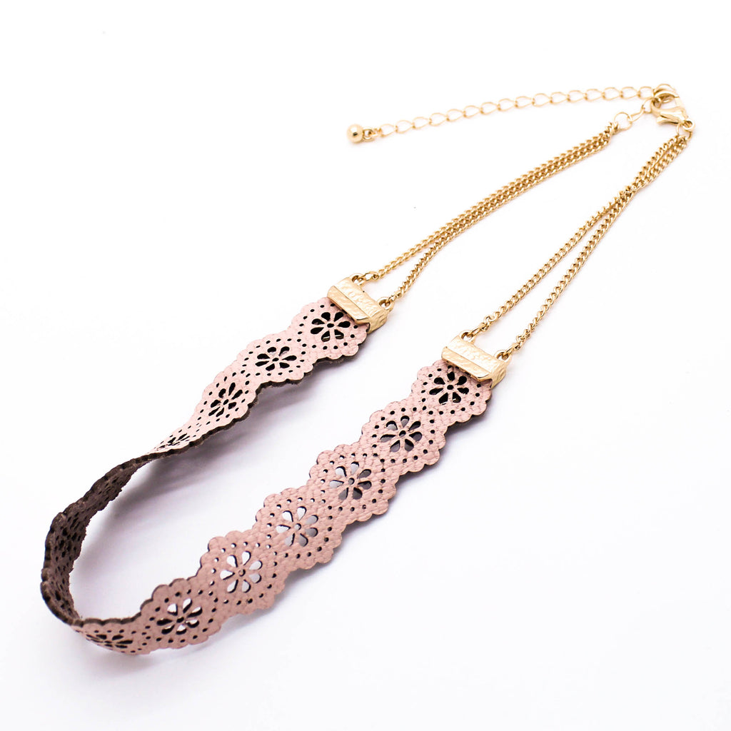 Flower cut choker necklace