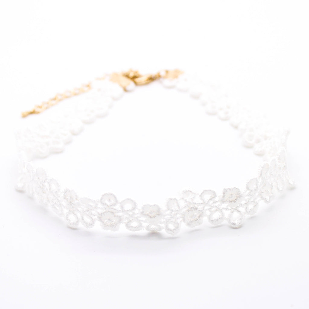 Lacey summer flower choker necklace