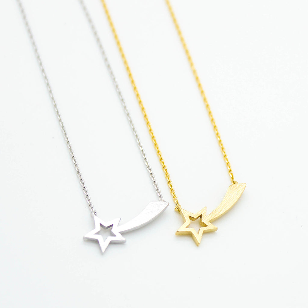 Comet star necklace