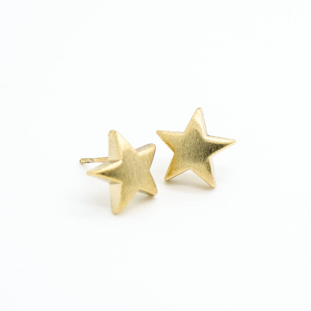 Star stud earrings