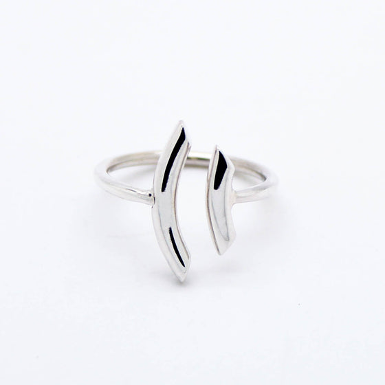 Curved bars sterling silver ring