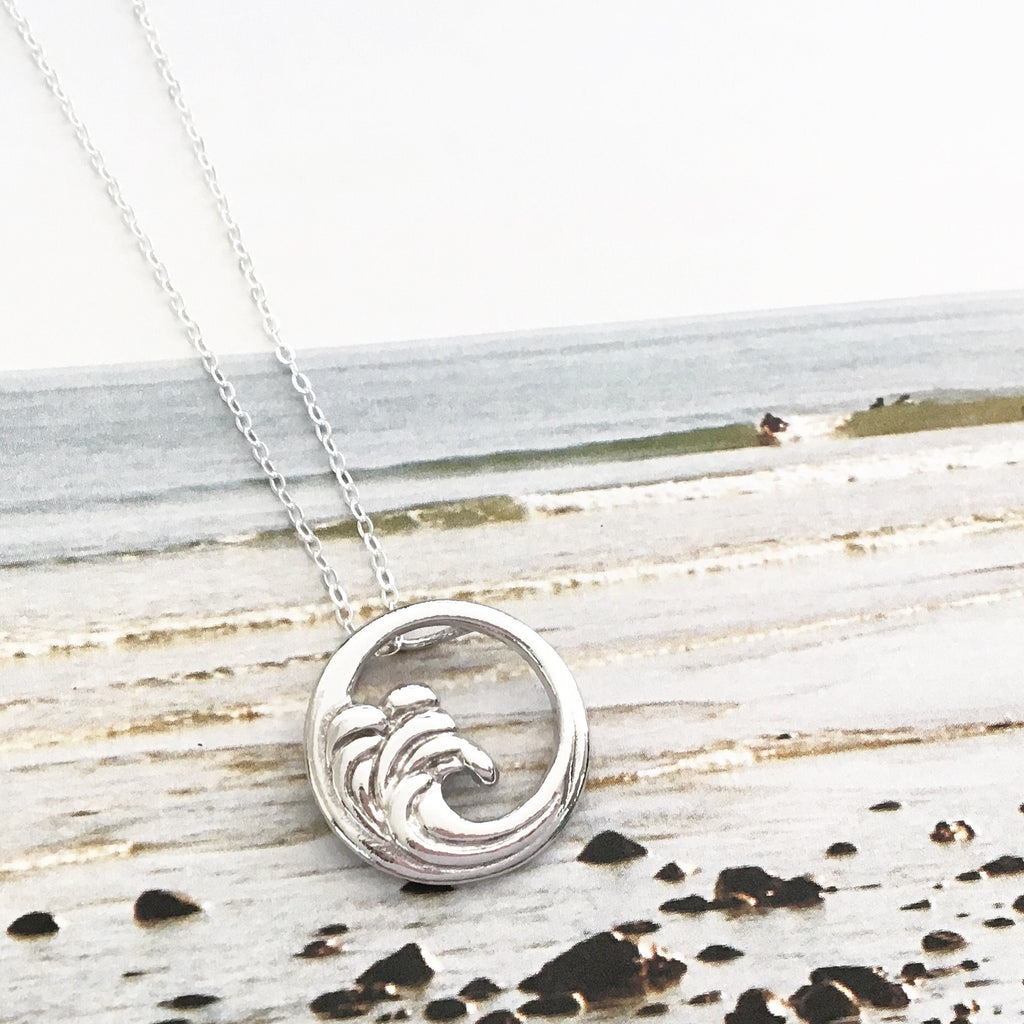 Waves sterling silver necklace