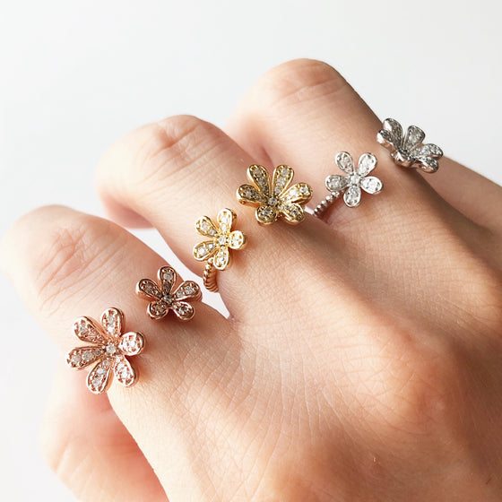 Double flowers ring