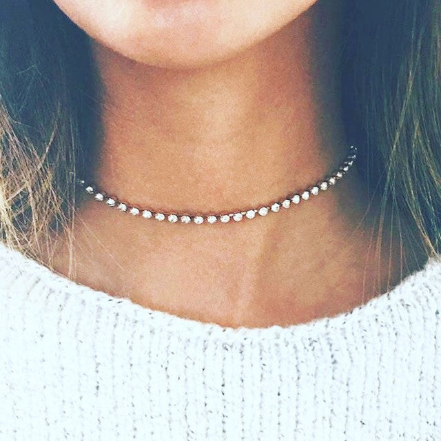 Simple diamond choker