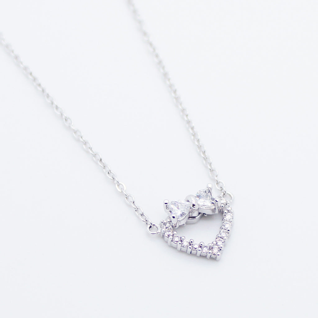 Heart bow necklace