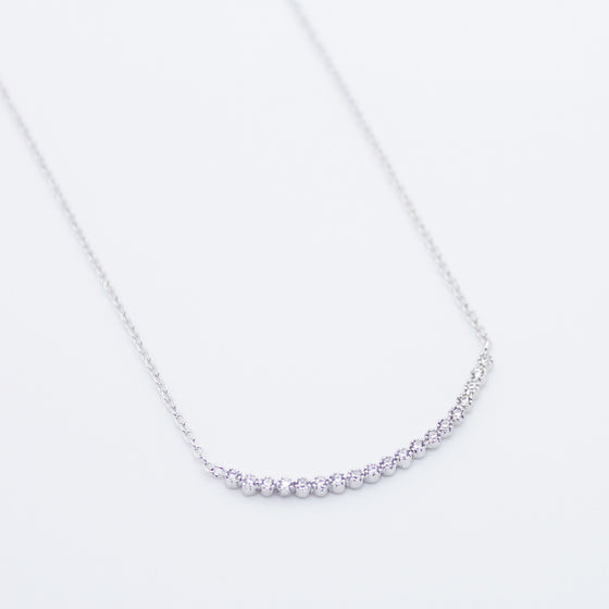 Curved bar necklace